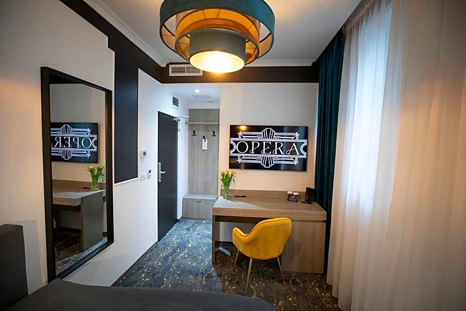 Opera Hotel
