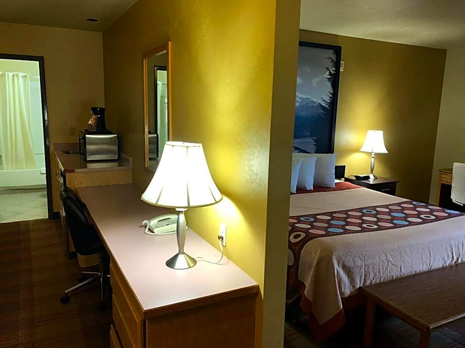 Super 8 by Wyndham Kennewick