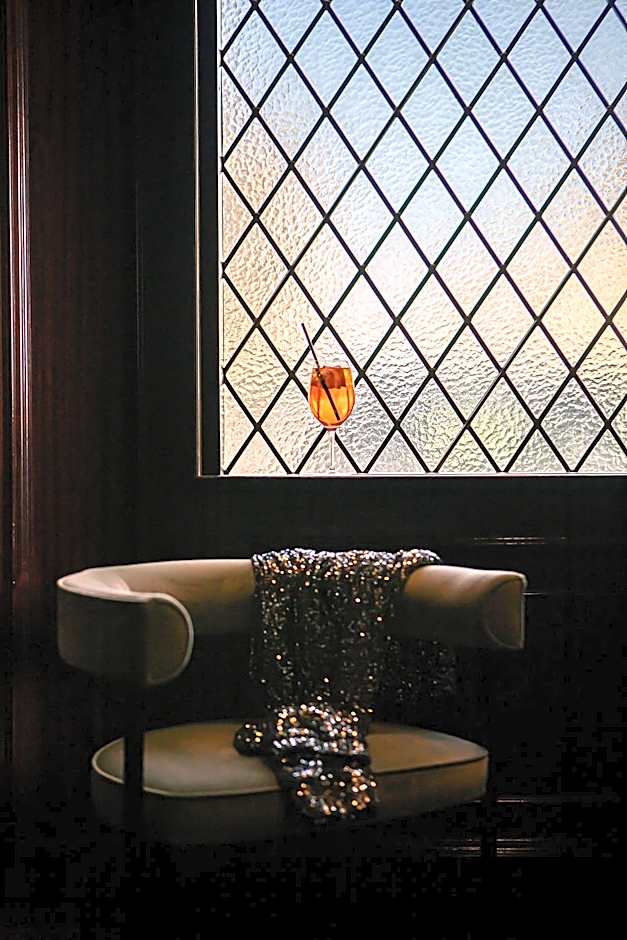 Hotel Holt - The Art Hotel