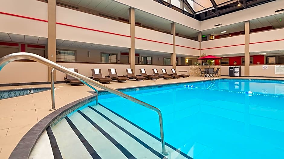 Holiday Inn Brookfield - Milwaukee By IHG