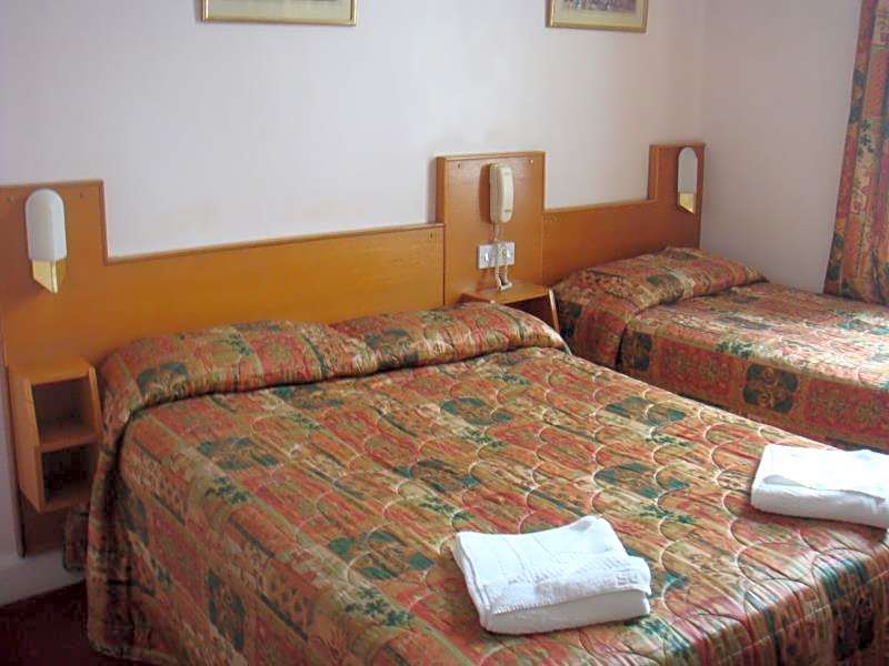 Berkeley Court Hotel