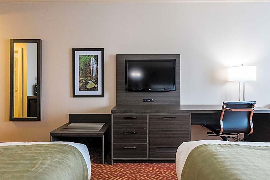 Best Western Inn On The Bay