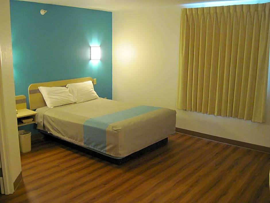 Motel 6-Avoca, IA