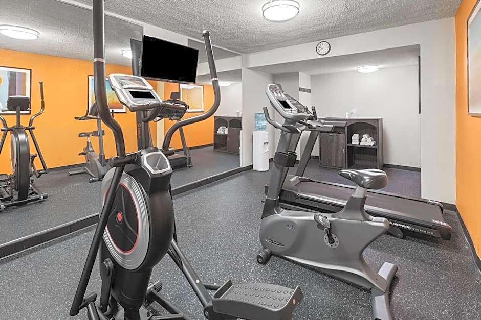 Baymont by Wyndham Downtown Detroit