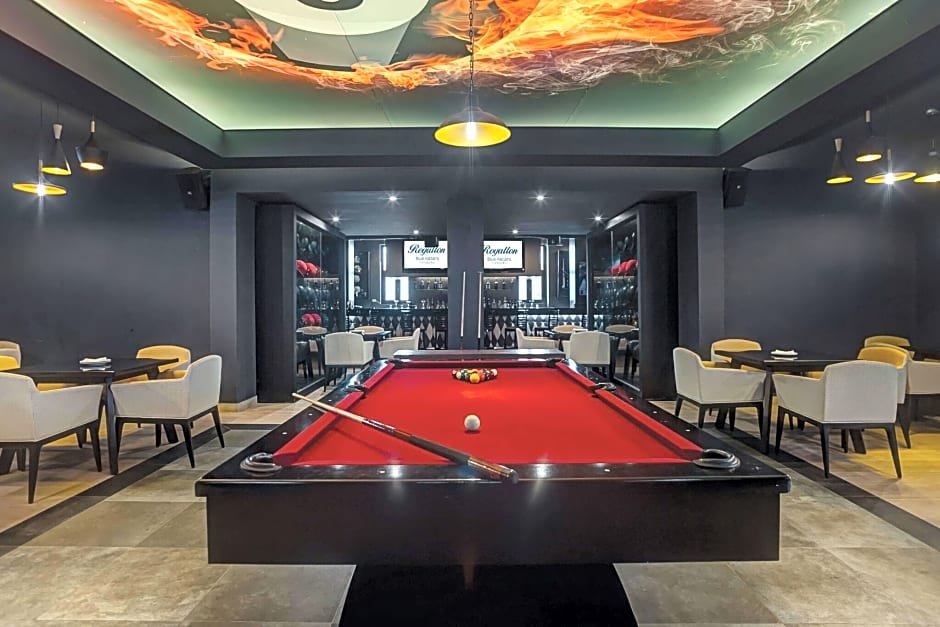 Royalton Blue Waters Autograph All-Inclusive Resor