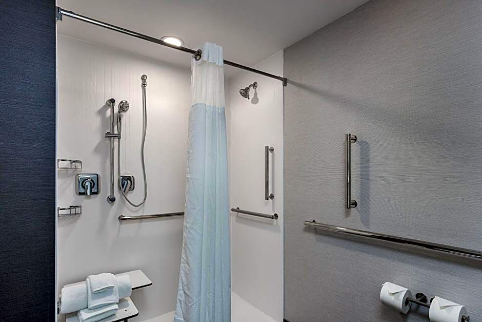 Courtyard by Marriott Pensacola I-10 West