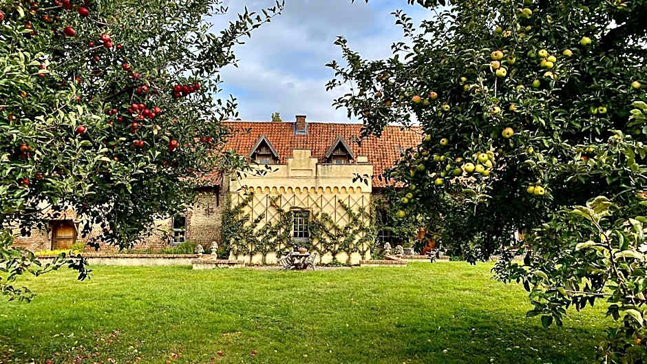 B&B Kasteelhoeve de Kerckhem