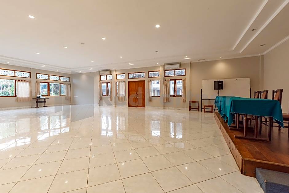 Yehezkiel Hotel Lembang Mitra RedDoorz