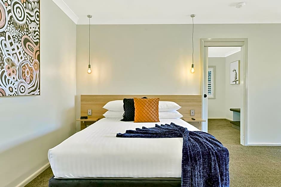 Central Caleula Motor Lodge