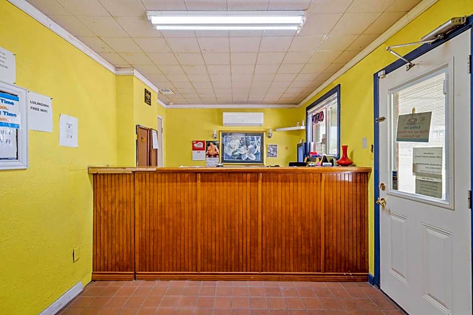 OYO Hotel Luling TX Downtown I-10/US-90