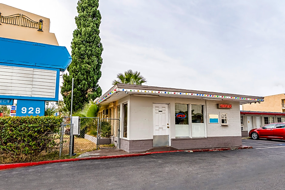 OYO Gateway Motel Las Vegas North Strip/Fremont St. Area