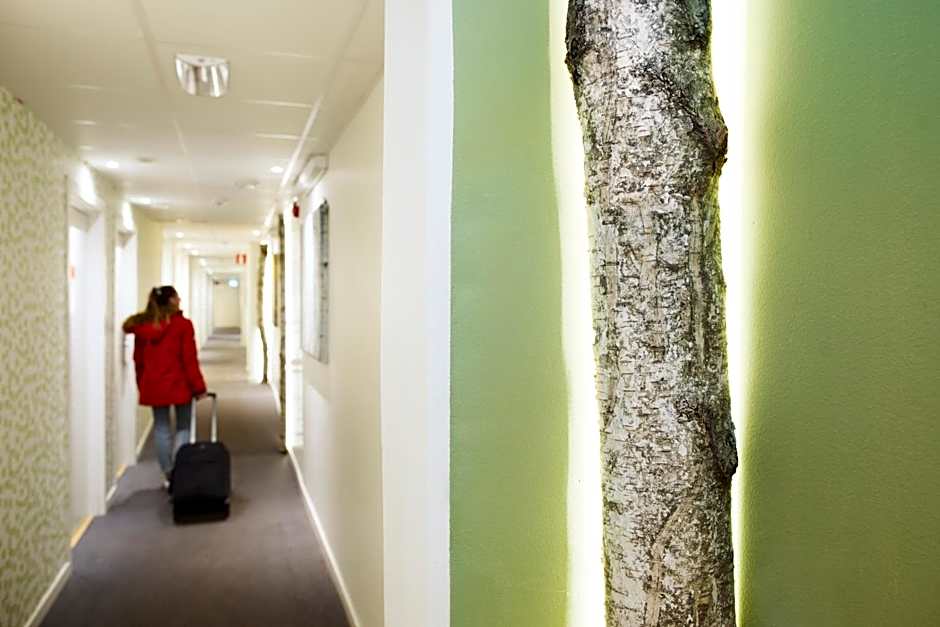 Slottsskogens Hostel