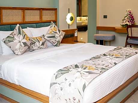 Suite with Balcony