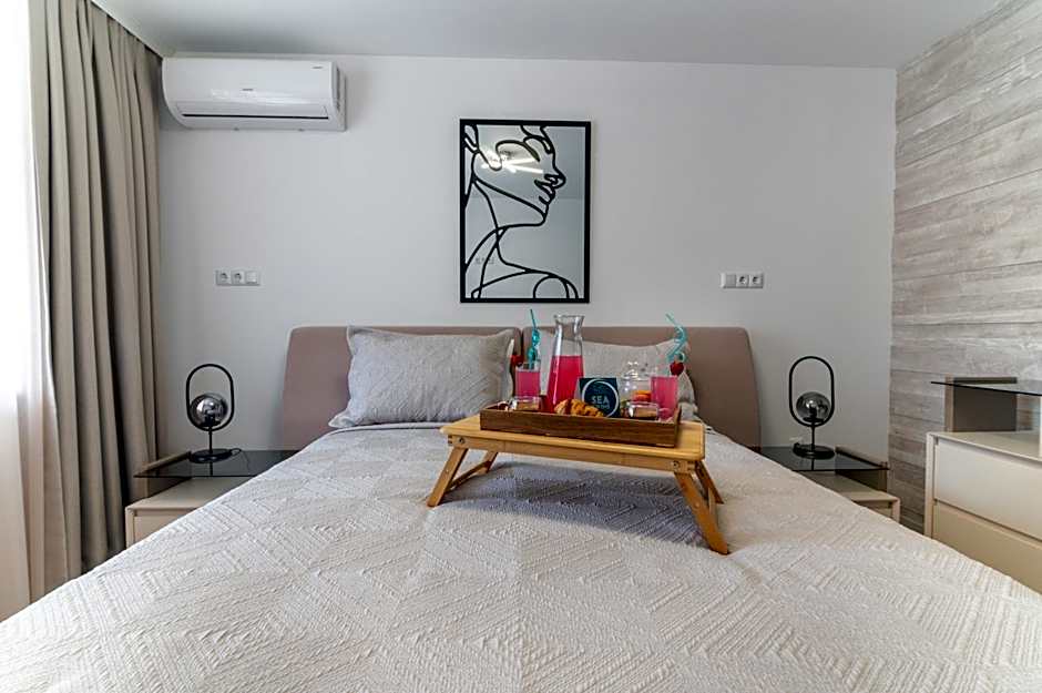 Sea Twins Luxury Aparthotel - 150 m from the beach
