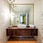 Glimpse Hotel