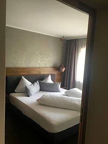 Deluxe Apartment with mountain view