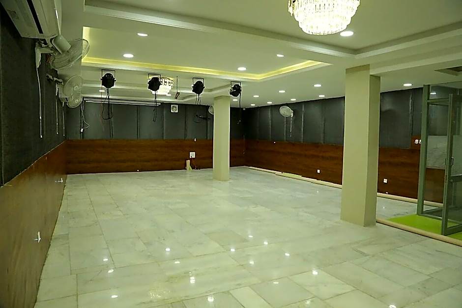 THE JAWAI GATEWAY HOTEL