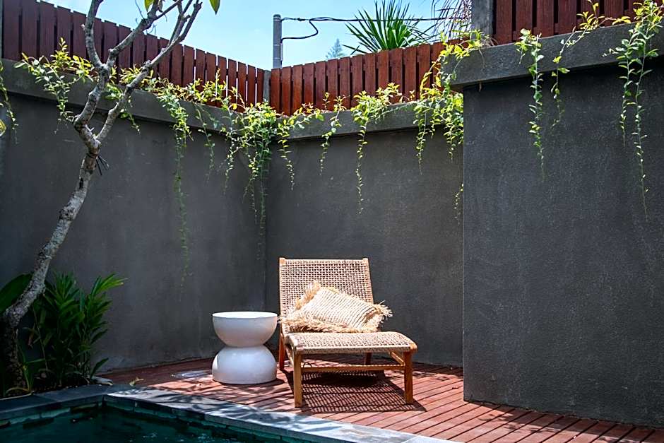 Sundaze Villas - Cozy Stay in Canggu with Private Pool