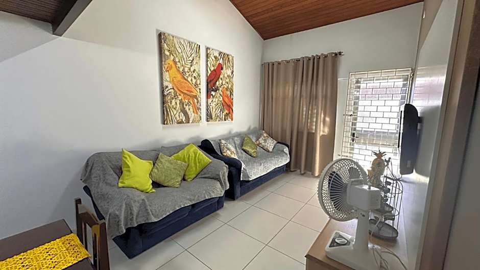 Spacious house for up to 19 people, 5 minutes from the beach.