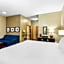 Comfort Inn & Suites Near University of Wyoming