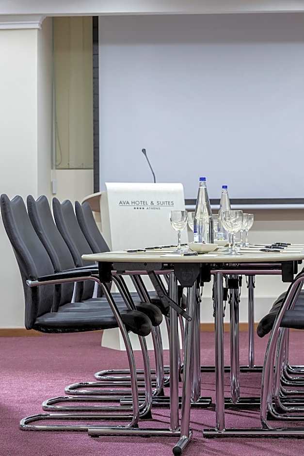 Ava Hotel and Suites