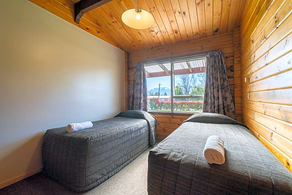 Te Anau Top 10 Holiday Park and Motels