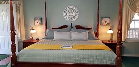 Dahlia Cottage