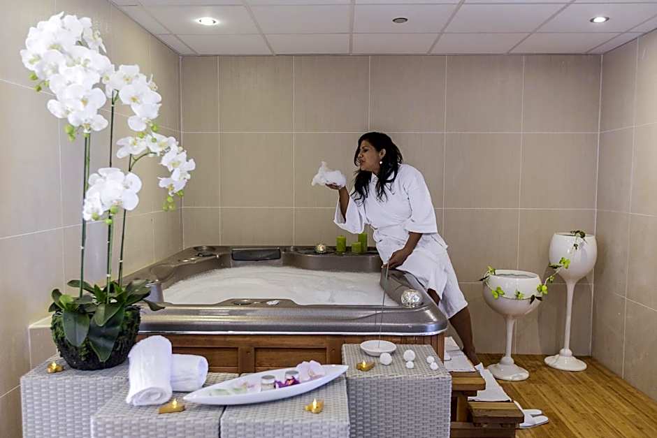 Mercure cayenne Royal Amazonia