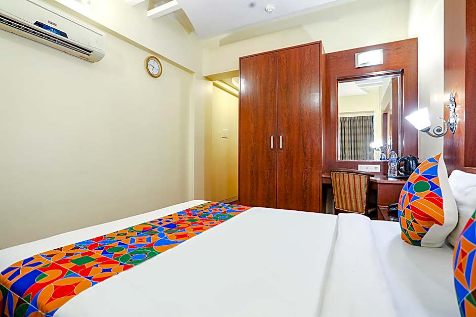 FabHotel Shubhangan - Nr. Bandra