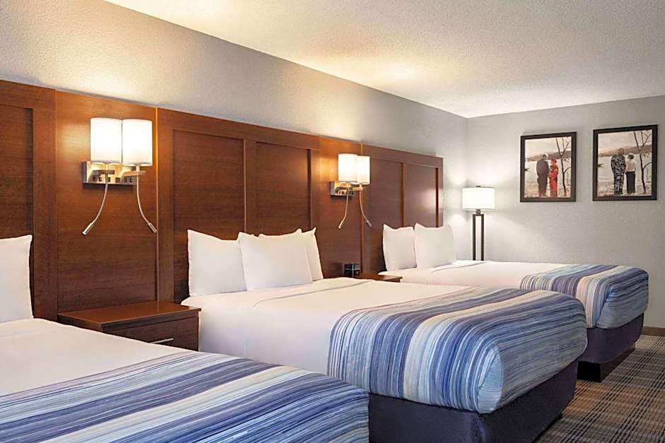 AmericInn by Wyndham Williamsburg