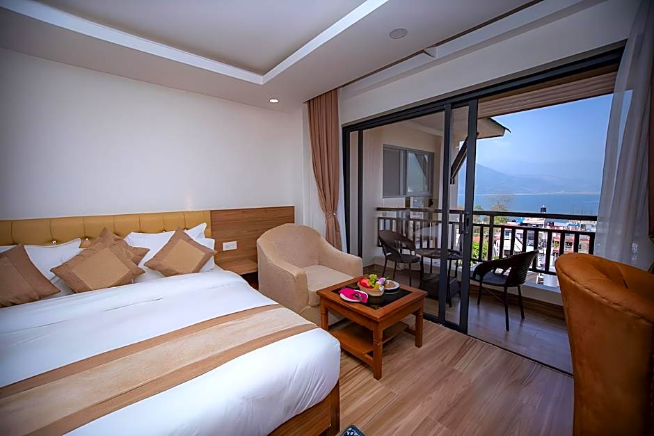 Hotel Pokhara Village & SPA