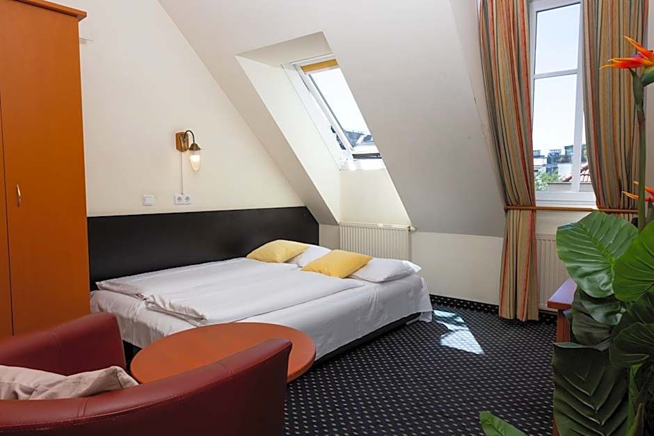 Suite Hotel 900m zur Oper