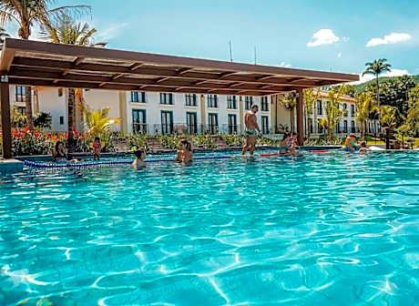 Quarto em Quinta Santa Bárbara Ecoresort