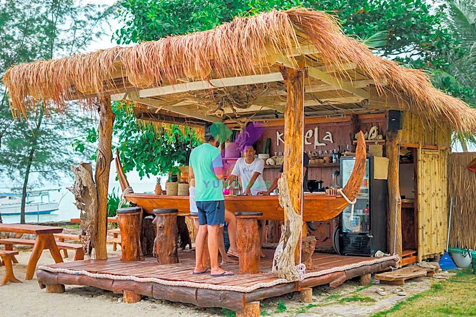 Arys Lagoon Bungalow & Hotel