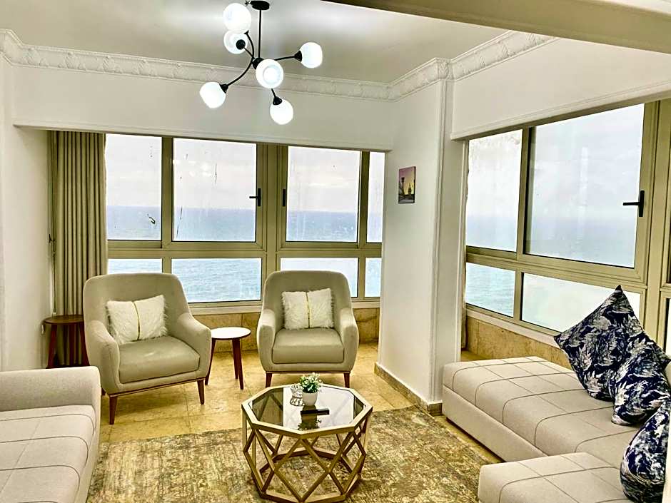 ALEX HOMES - Stanley Cozy Apartments with Direct Sea View