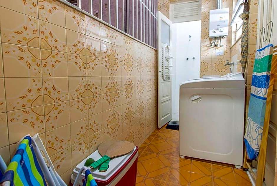 3BR Comfort: 100m from Copacabana-Ipanema Beach