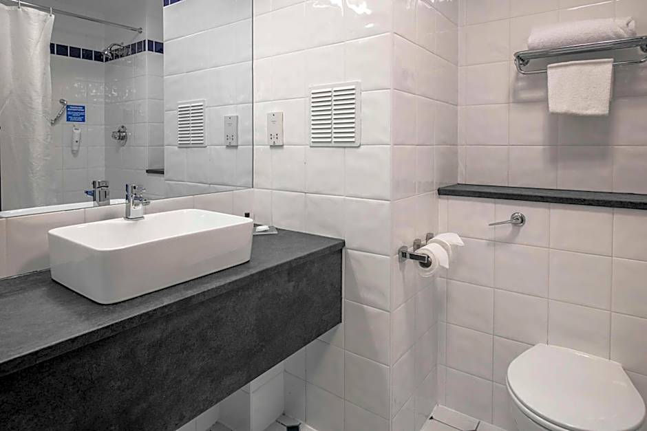 Best Western Plough & Harrow Hotel