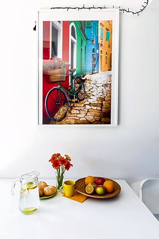 Hello Hostel & Apartments