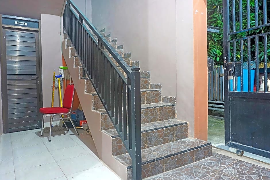 Hotel O Almeerah Homestay Syariah Near RS Hermina