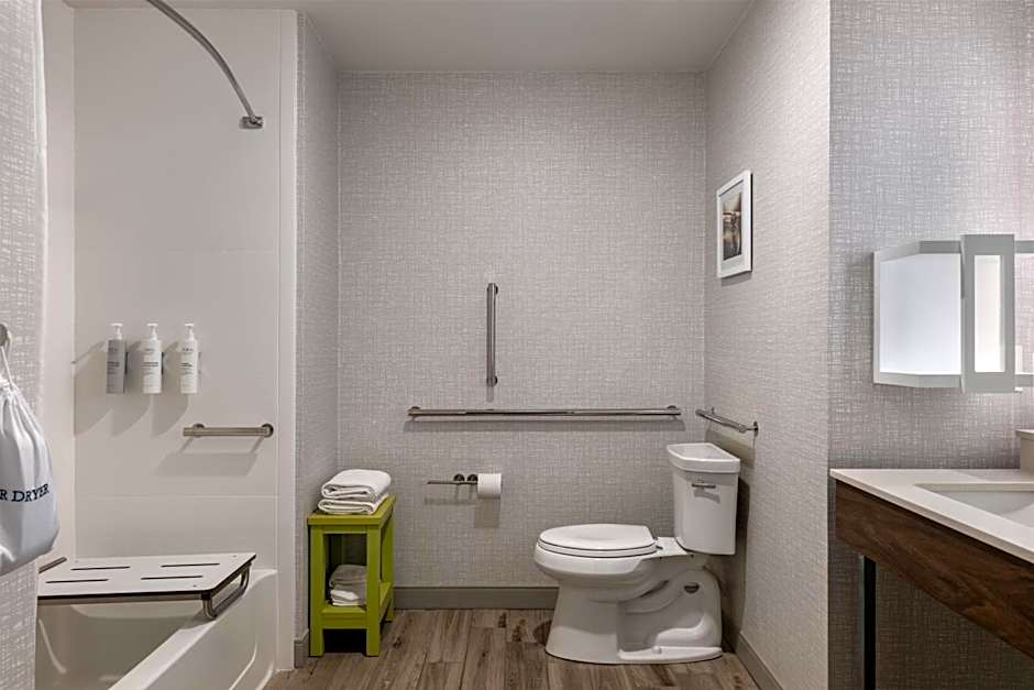 Hampton Inn By Hilton & Suites Grafton