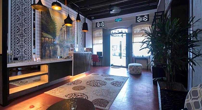 iStay Hotel