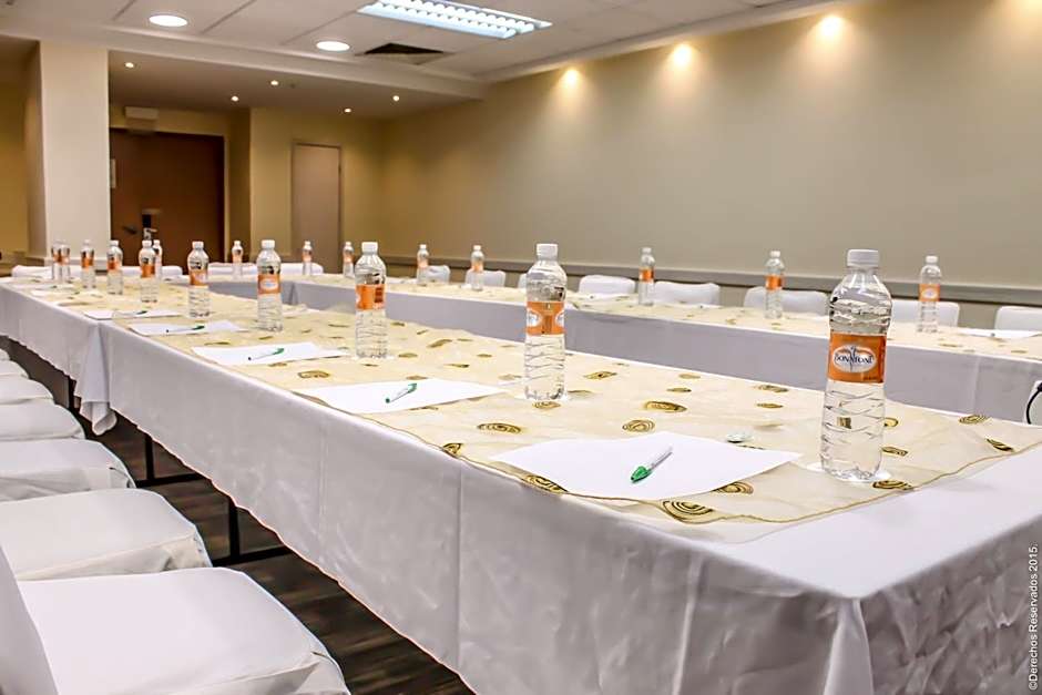 Holiday Inn Leon-Convention Center By IHG