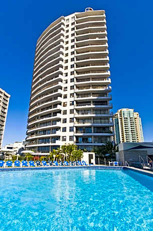 Surfers International Apartments