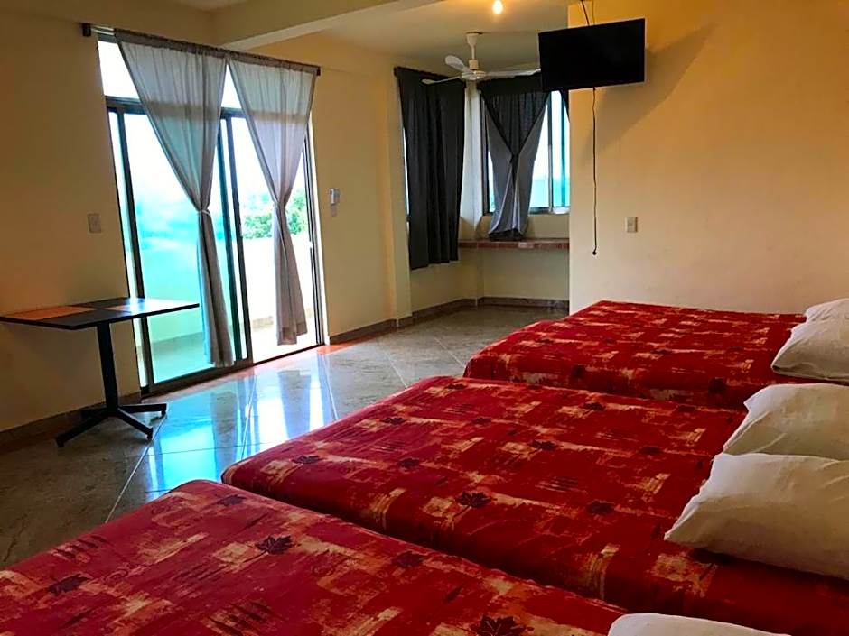 Hotel Sociedad y Maristas