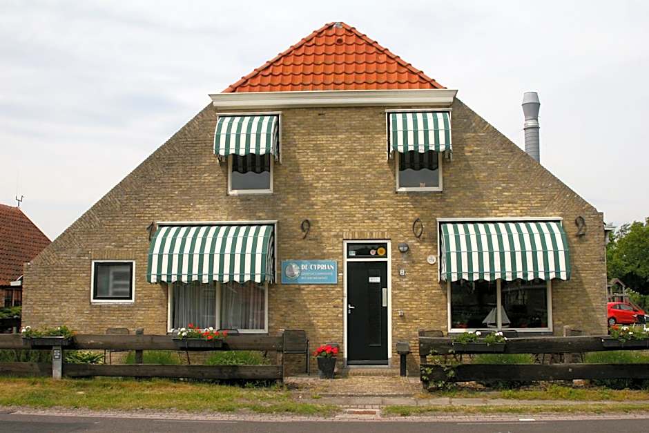 De Cyprian Bed & Breakfast