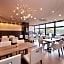 Minamisenri Crystal Hotel