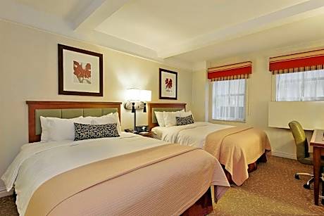 Elite Suite with Two Queen Beds