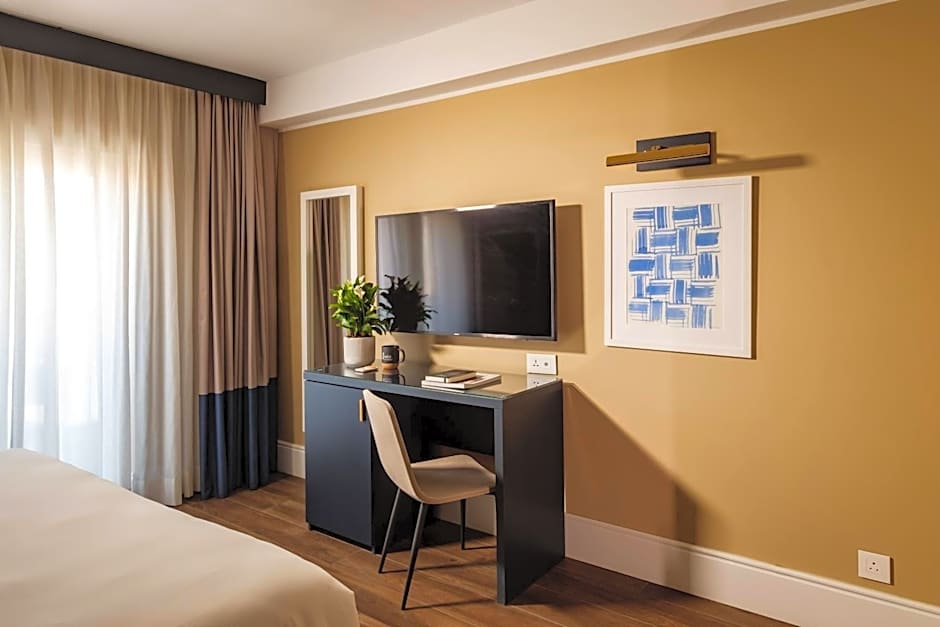 115 The Strand Hotel by NEU Collective