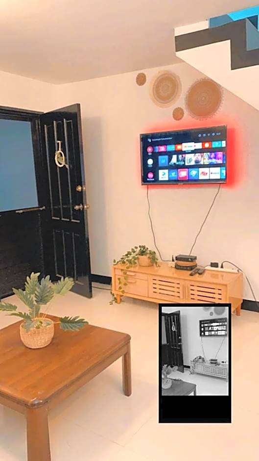 Cozy Themed 2BR TownHouse - near Clark Airport - TRP1