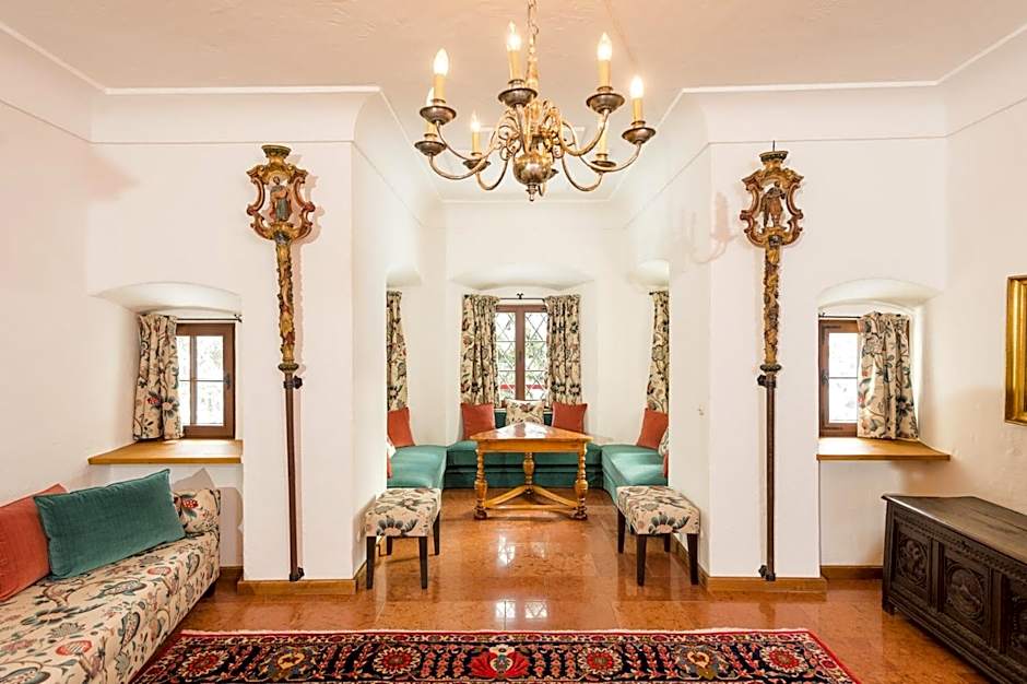 Schloss Prielau Hotel & Restaurants